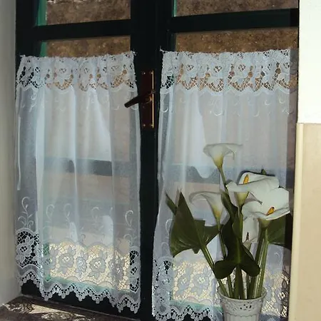 Milutinov Dvor *