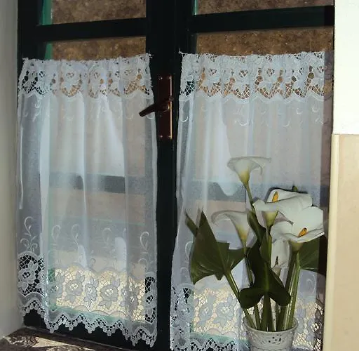 Milutinov Dvor *