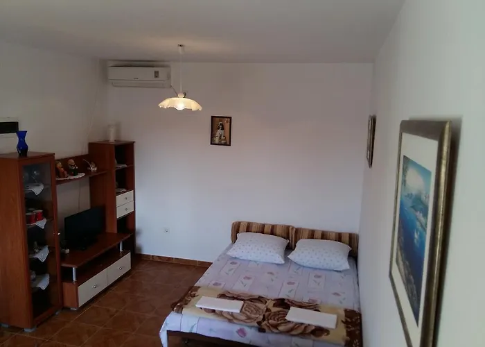 Milutinov Dvor Apartment