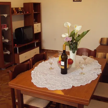 Apartman Milutinov Dvor Vrsi
